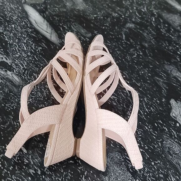 BRAND NEW LONDON FOG LOW WEDGE STYLE ALMOND TOE SANDAL - Picture 10 of 14